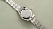 Orologio Oris con fondello in acciaio e bracciale in maglie d’acciaio
