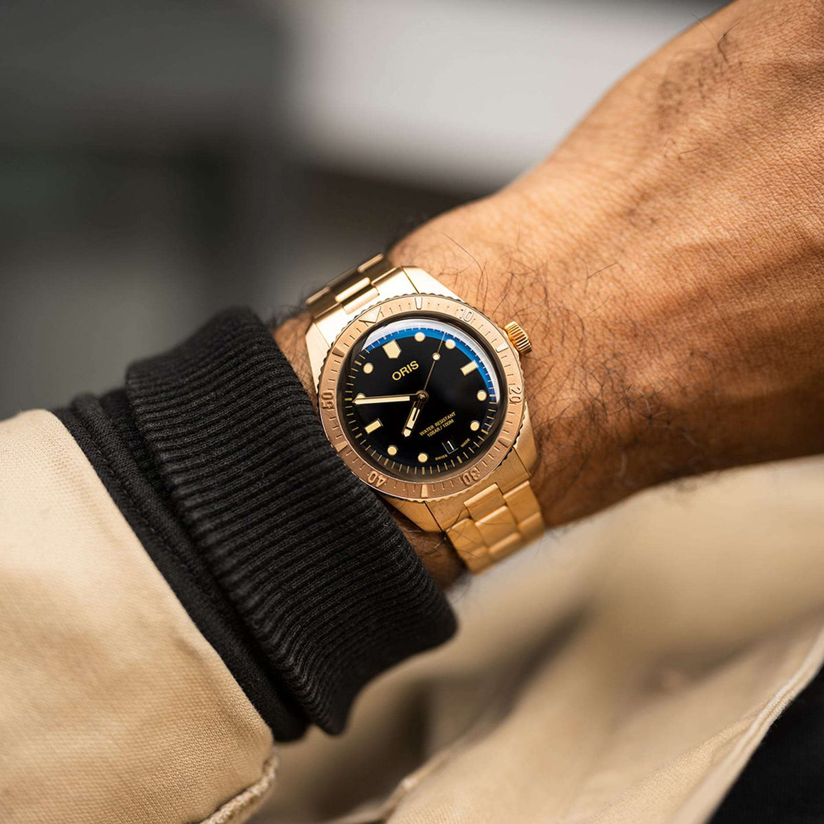 Oris Divers Sixty-Five Date Cotton Candy Sepia Uomo 38mm Bronzo Quadrante Nero Automatico Calibro 733-1 Vetro Zaffiro Lunetta Diver Bracciale Bronzo Data 100m Swiss Made Ref. 01 733 7771 3154-07 8 19 15 Oasi Watch