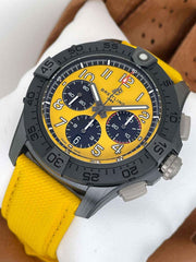 Orologio cronografo da uomo con cassa nera ceramica e quadrante giallo, cinturino pelle