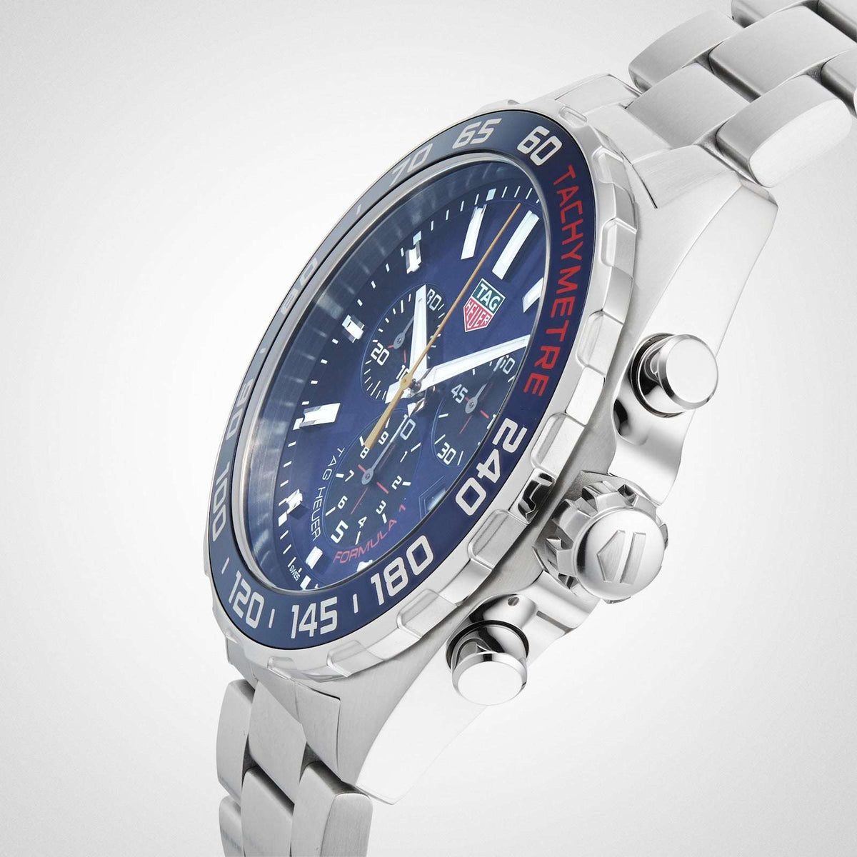 Orologio TAG Heuer con quadrante blu e lunetta tachimetrica, vista laterale