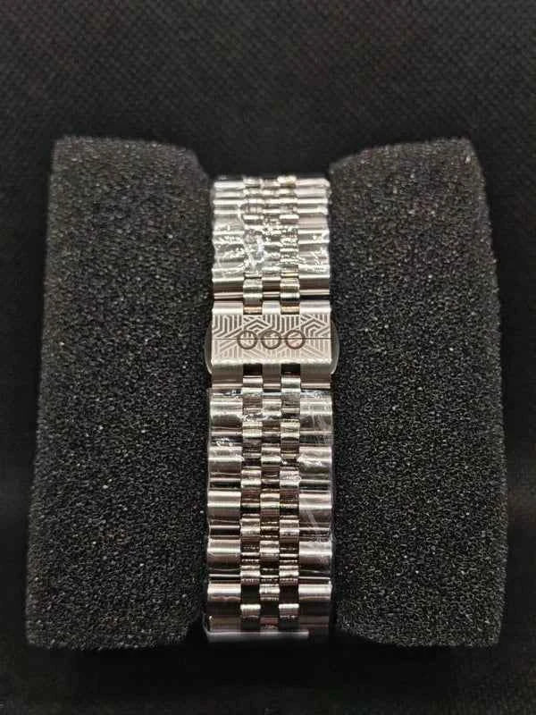 Bracciale in acciaio dell’orologio subacqueo, con chiusura e incisioni OOO