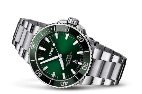 Oris Aquis Date Uomo 43,5 mm Acciaio Quadrante Verde Soleil Lunetta Ceramica Verde Vetro Zaffiro Calibro 733 Automatico Bracciale Acciaio Data 30 ATM Swiss Made Ref. 01 733 7730 4157-07 8 24 05PEB Oasi Watch