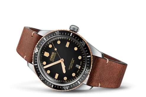 Oris Divers Sixty-Five Uomo 40mm Cassa Acciaio e Bronzo Quadrante Nero Automatico Calibro 733 Vetro Zaffiro Lunetta Diver Cinturino Pelle Data Super-LumiNova 100m Swiss Made Ref. 01 733 7707 4354-07 5 20 45 Oasi Watch