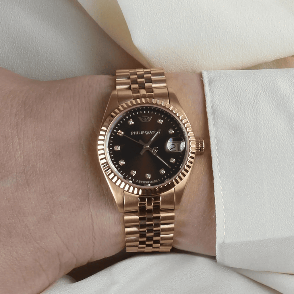 Orologio da polso in acciaio PVD oro rosa con quadrante marrone e bracciale a maglie