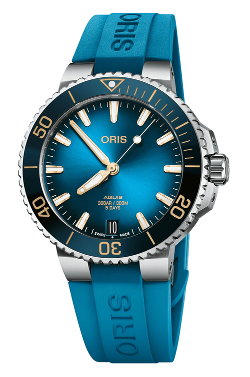 Orologio subacqueo Oris Aquis con cinturino blu e quadrante blu frontale