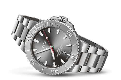 Oris Aquis Date Uomo Swiss Made 43,5 mm Quadrante Grigio Acciaio Bracciale Acciaio Vetro Zaffiro Antiriflesso Automatico Calibro 733-1 Data Riserva 41 Ore Diver 300m Ref. 01 733 7789 4153-07 8 23 04PEB MDR