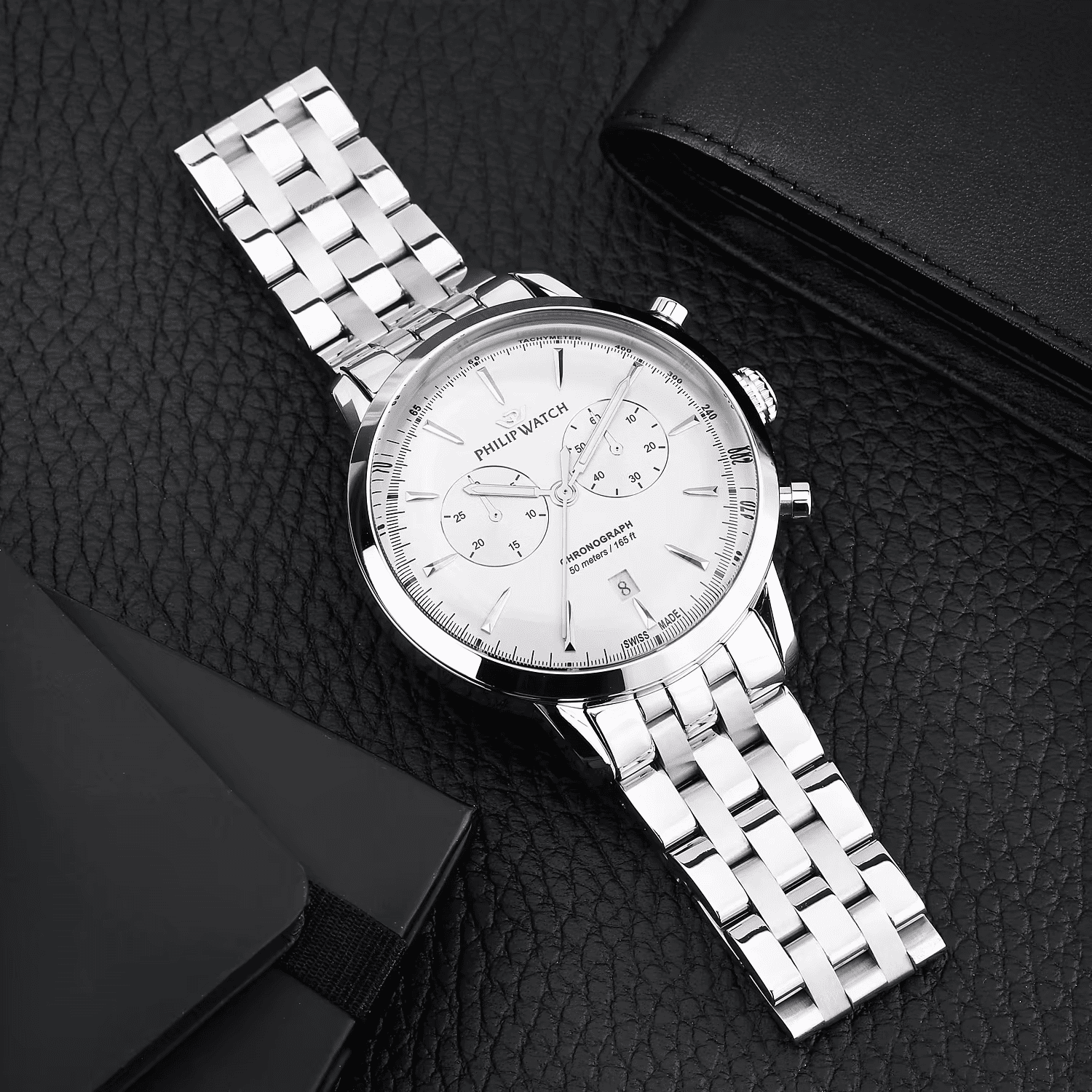 Orologio cronografo in acciaio con quadrante bianco e bracciale a maglie