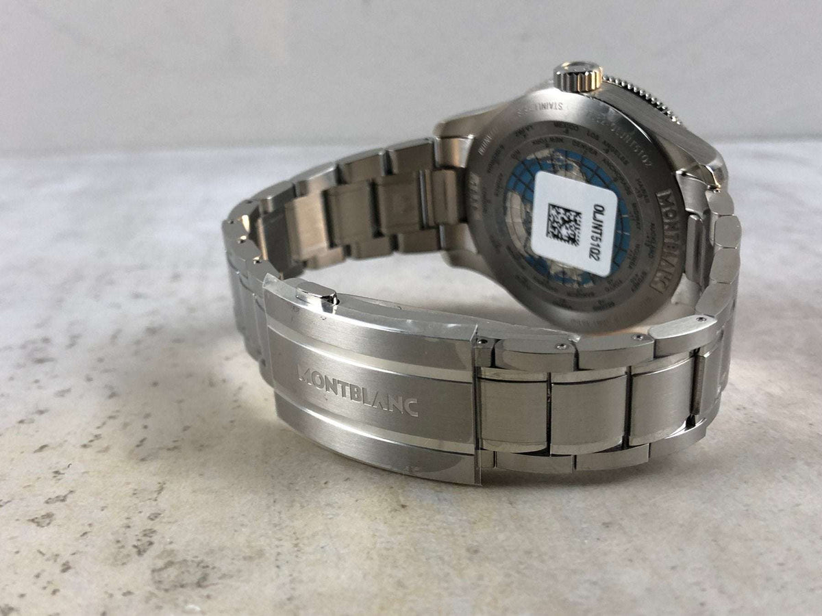 Orologio Montblanc con fondello in acciaio e incisione blu, cinturino in metallo