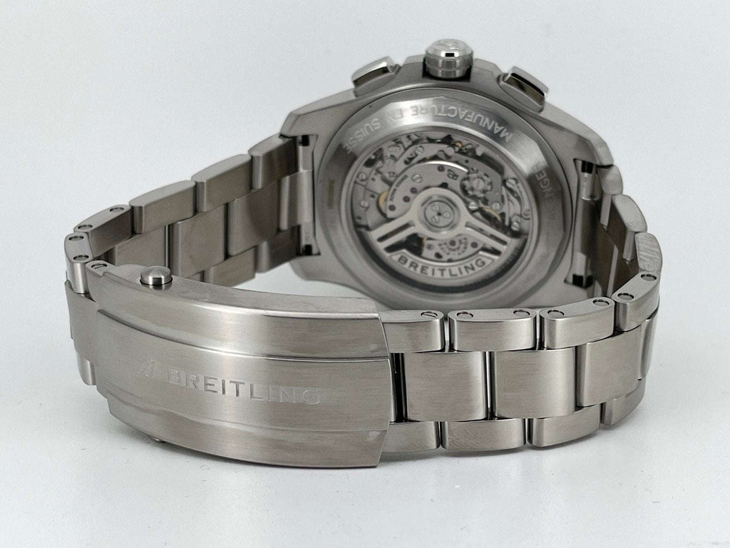 Breitling Avenger B01 Chronograph 44 Beige Dial Automatic Full Set Ref. AB0147101A1A1 Mint Breitling