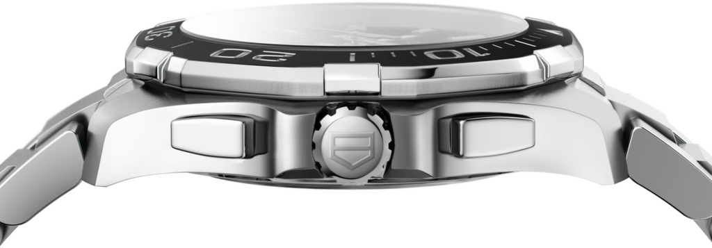 Orologio TAG Heuer Aquaracer: cassa acciaio con corona e pulsanti sul lato