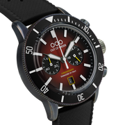 Orologio pilota con quadrante rosso, ghiera nera con indici bianchi e cinturino nero