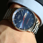 Orologio automatico in acciaio con quadrante blu e lancette rosse, MON 8