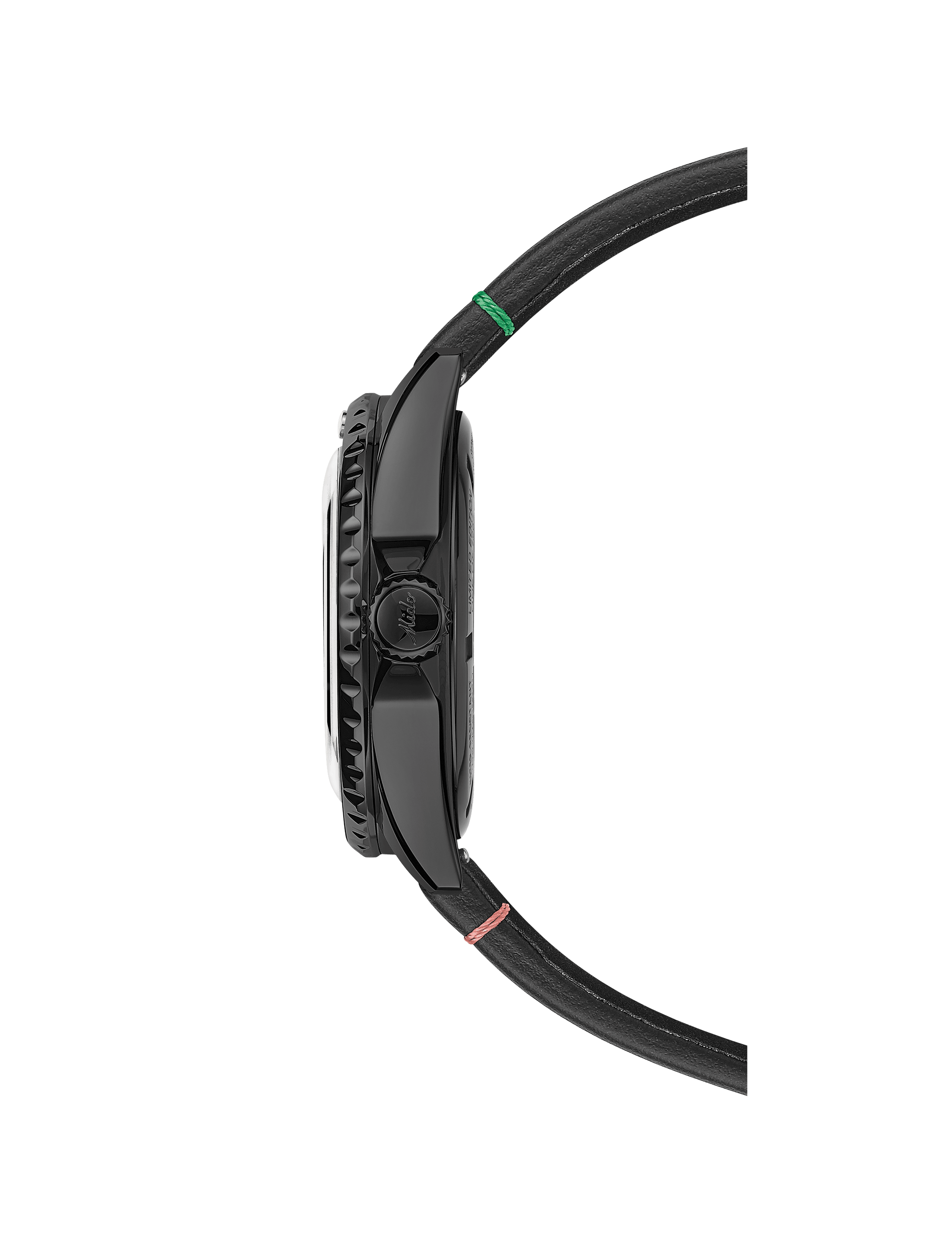 Orologio nero visto di profilo con cinturino nero con bordo rosso e cassa PVD