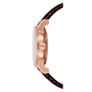 Orologio da donna con cassa in acciaio PVD oro rosa e cinturino in pelle marrone.