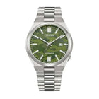 Citizen Tsuyosa Automatico Uomo 40 mm Acciaio Quadrante Verde Camouflage Testurizzato Vetro Zaffiro Data Calibro 8210 Bracciale Acciaio 50 m Ref. NJ0159-86X