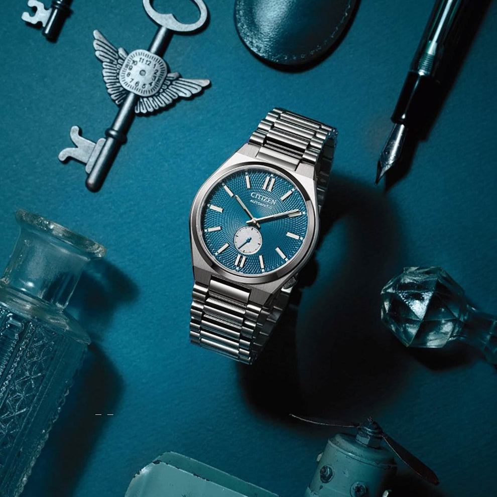 Citizen Tsuyosa Small Second Automatico Uomo 40 mm Acciaio Quadrante Blu Testurizzato Piccoli Secondi Vetro Zaffiro Calibro 8322 Bracciale Acciaio 50 m Ref. NK5010-51L Oasi Watch