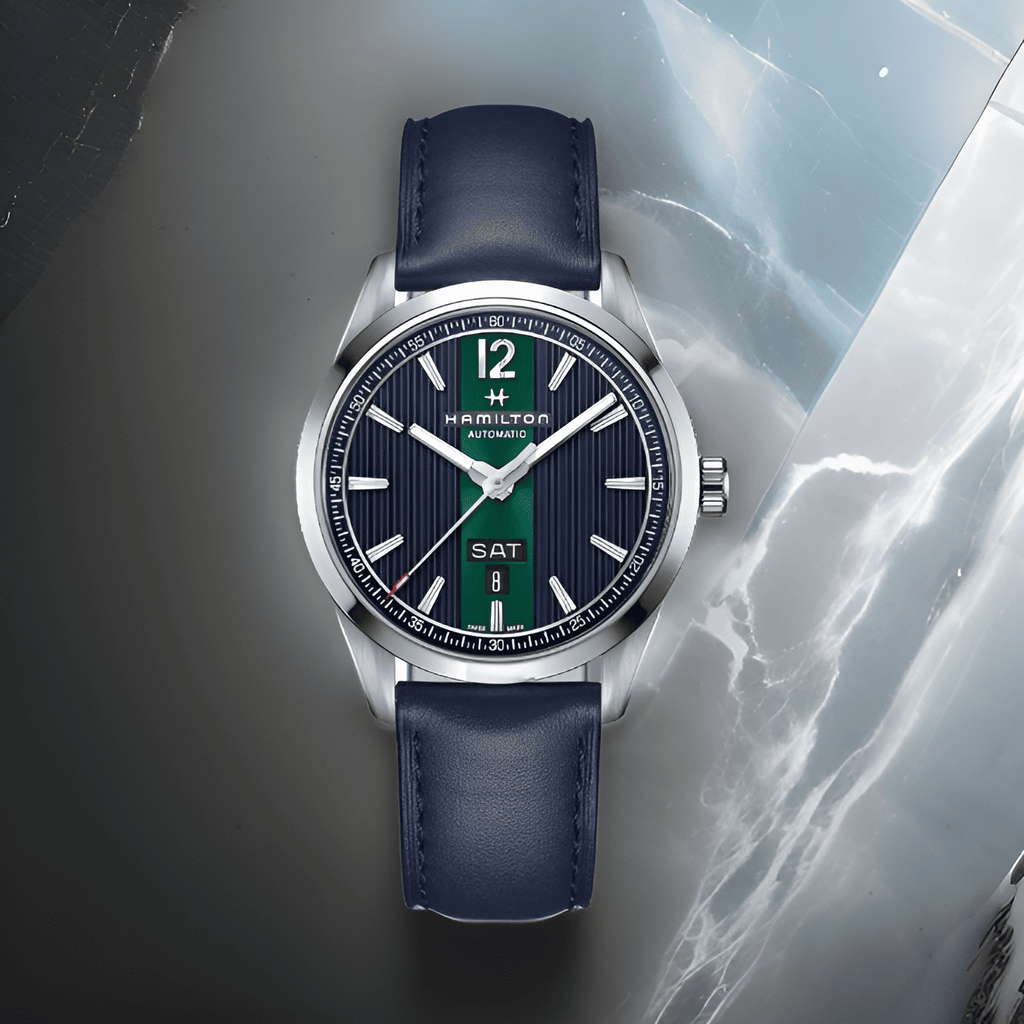 Orologio automatico Hamilton con quadrante blu scuro e cinturino in pelle blu