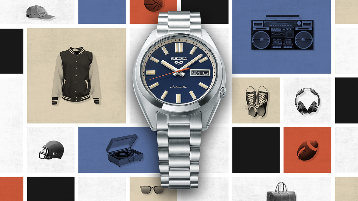 Seiko 5 Sports SNXS Automatico Uomo 37,4 mm Acciaio Quadrante Blu Navy Lancetta Secondi Arancione Vetro Hardlex Curvo Giorno e Data Bracciale Acciaio 100 m Ref. SRPK87K1 Oasi Watch