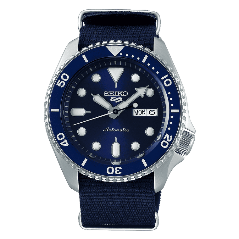 Seiko 5 Sports SKX Automatico Uomo 42,5 mm Acciaio Quadrante Blu Lunetta Girevole Unidirezionale Blu Vetro Hardlex Giorno e Data Cinturino Nylon Blu 100 m Ref. SRPD51K2