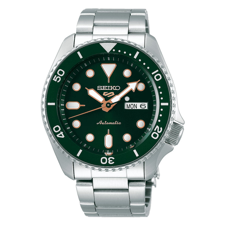 Seiko 5 Sports SKX Automatico Uomo 42,5 mm Acciaio Quadrante Verde Lunetta Girevole Unidirezionale Verde Vetro Hardlex Giorno e Data Bracciale Acciaio 100 m Ref. SRPD63K1