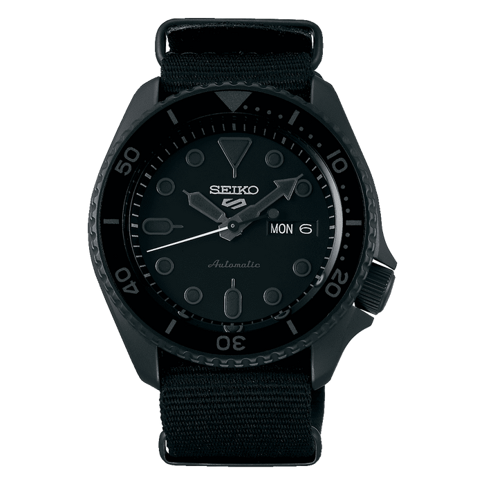 Seiko 5 Sports SKX Automatico Uomo 42,5 mm Acciaio Nero Quadrante Nero Lunetta Girevole Unidirezionale Nera Vetro Hardlex Day-Date Cinturino NATO Nylon Nero 100 m Ref. SRPD79K1