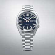 Orologio Seiko 5 Sports automatico con quadrante blu navy e bracciale in acciaio