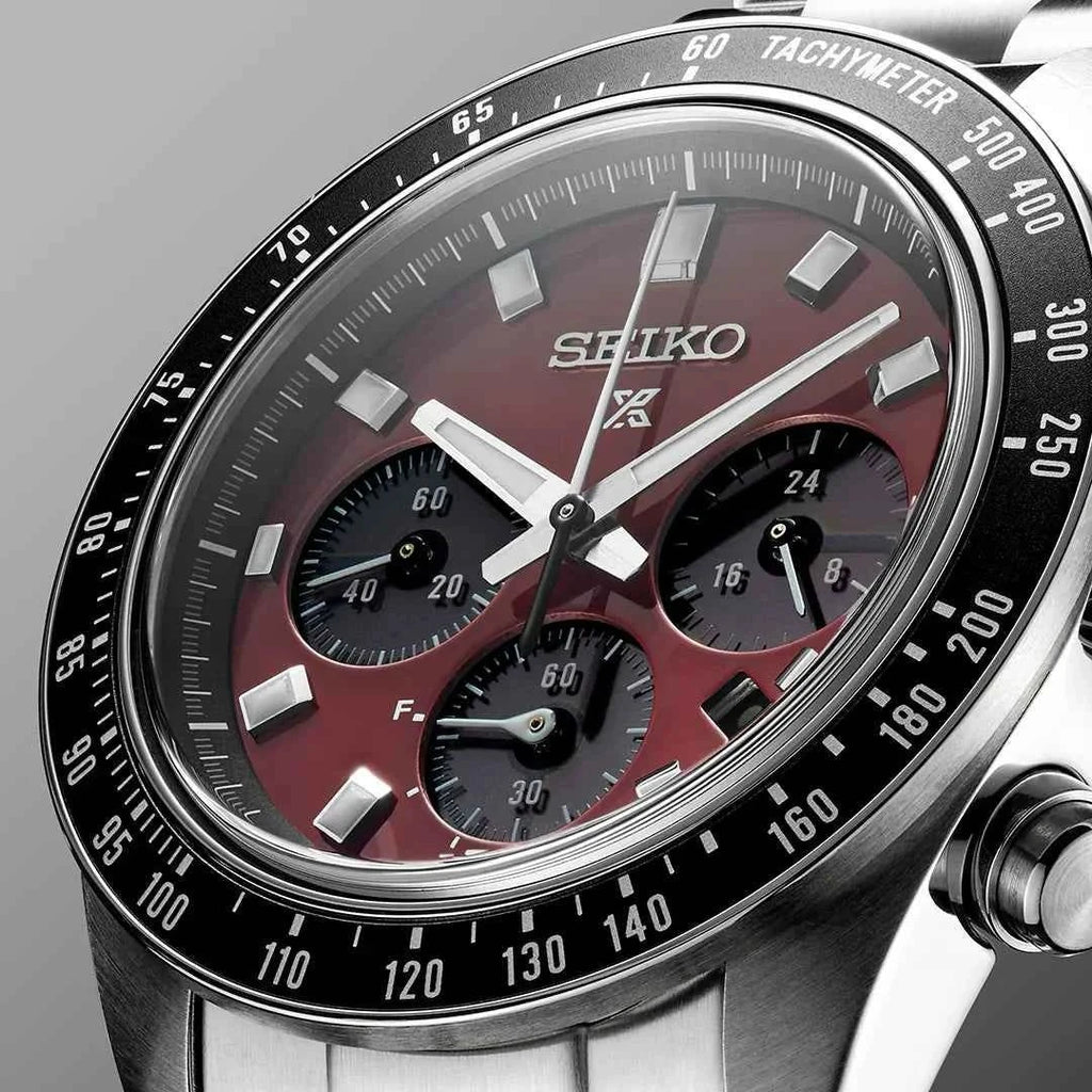 Orologio Seiko Prospex con tachimetro, quadrante nero-rosso e tre contatori