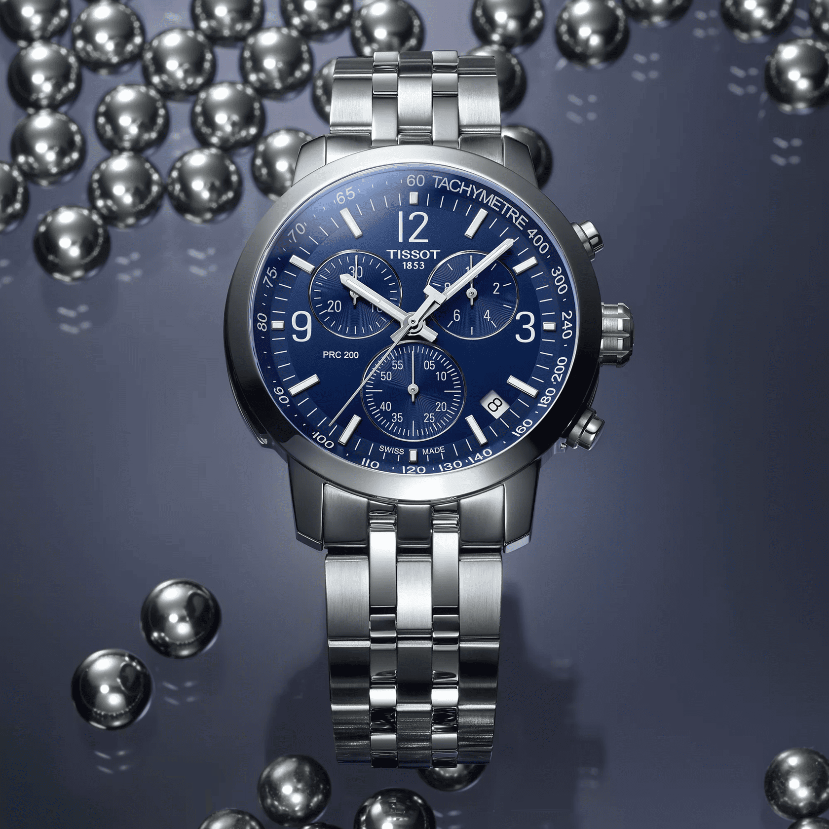 Orologio cronografo con quadrante blu, cassa e bracciale in acciaio