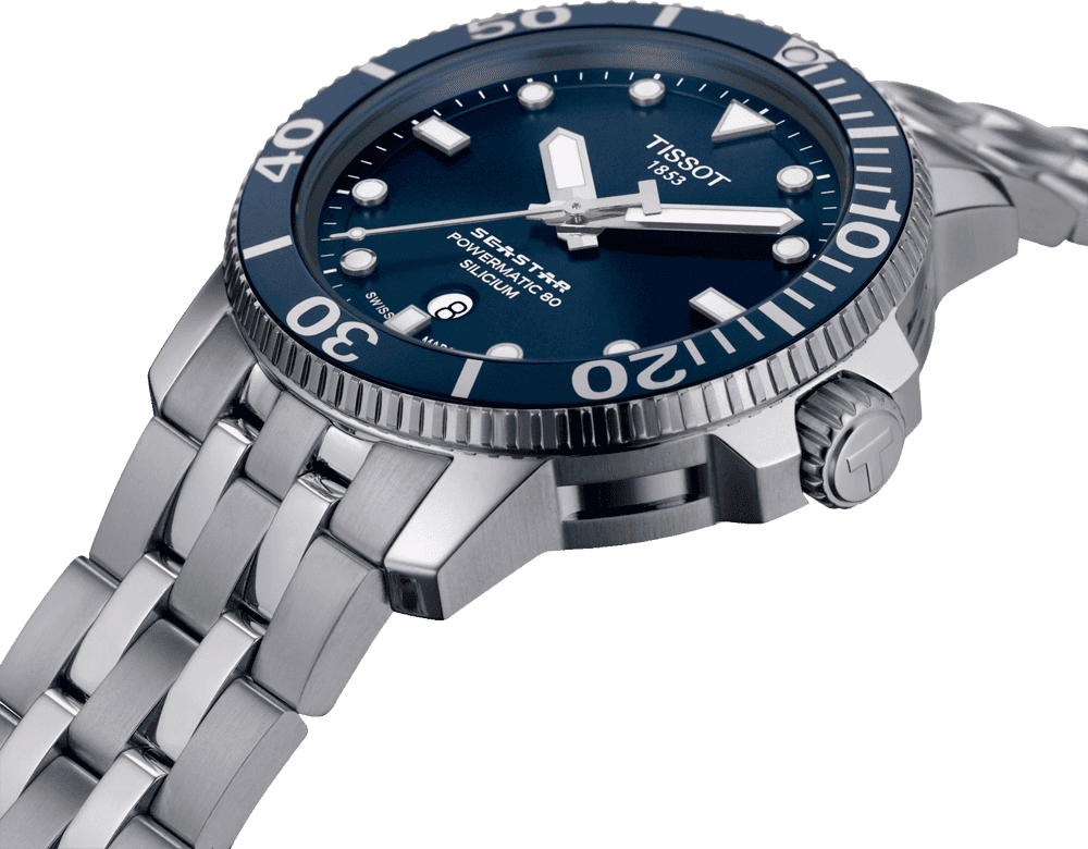 Orologio sub con cassa in acciaio, lunetta con tacche e quadrante blu scuro