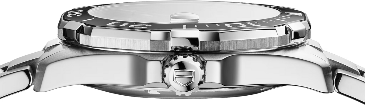 Orologio TAG Heuer Aquaracer con lunetta nera in ceramica e cassa in acciaio