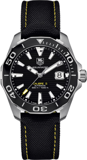 Orologio subacqueo TAG Heuer Aquaracer 300M nero, cinturino in nylon, lunetta ceramica, datario 8
