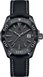 Orologio subacqueo TAG Heuer con quadrante nero e cinturino nylon nero intrecciato