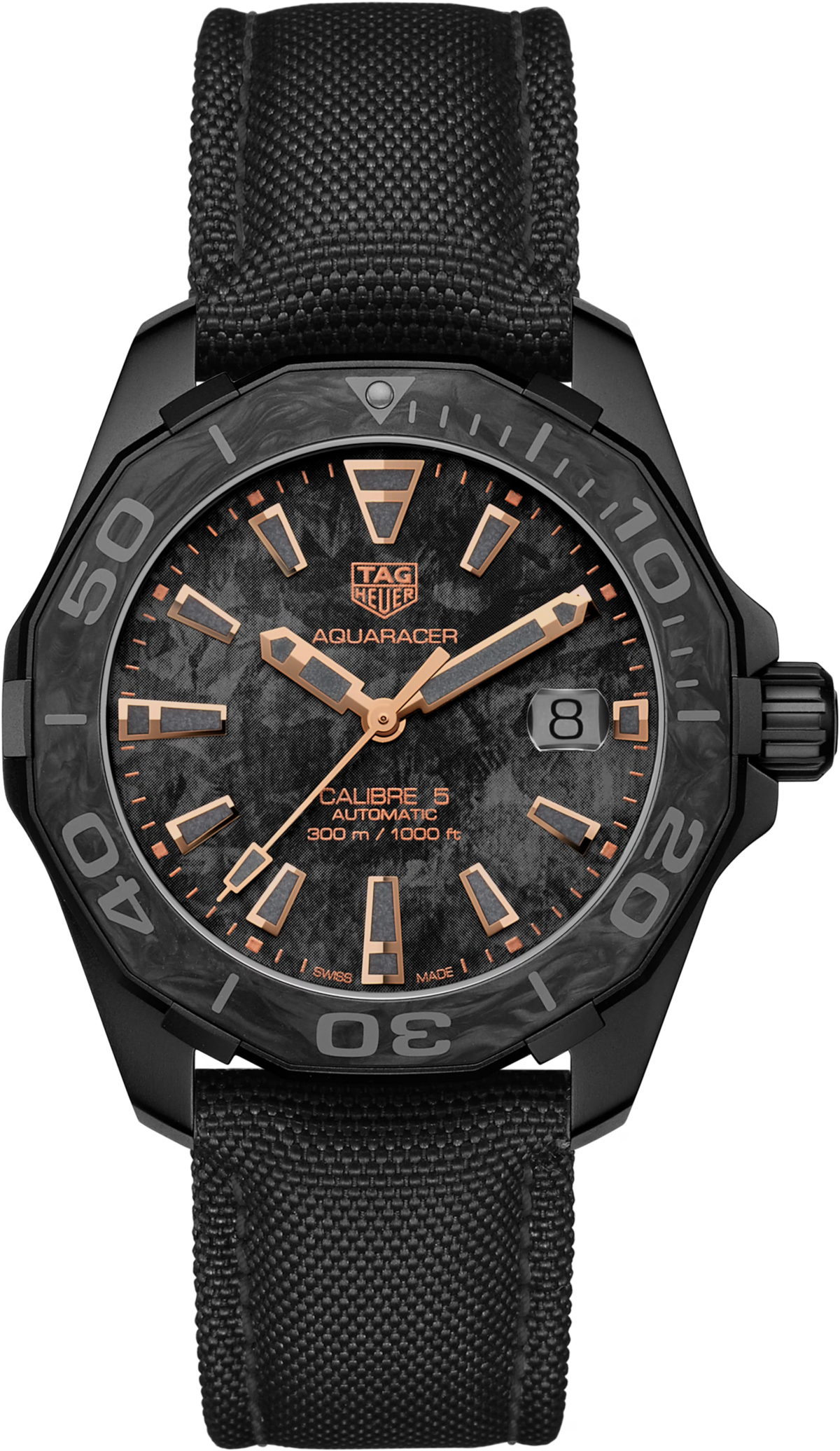 Orologio TAG Heuer Aquaracer nero con quadrante carbonio, lunetta girevole e cinturino in nylon