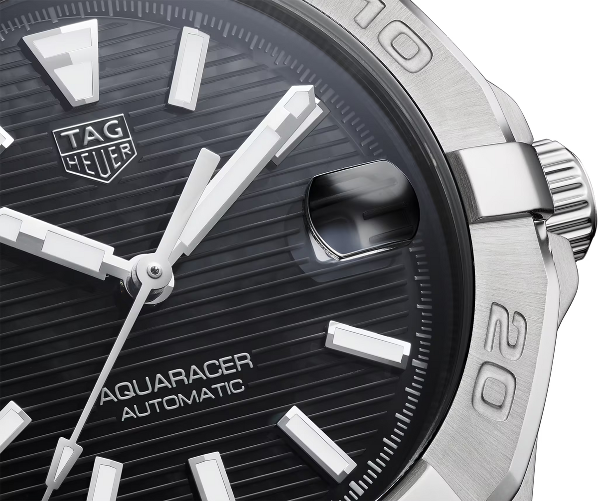 Quadrante nero TAG Heuer Aquaracer automatico con indici e data