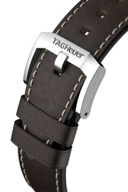 Cinturino in pelle marrone con fibbia TAG Heuer e attacco orologio in acciaio