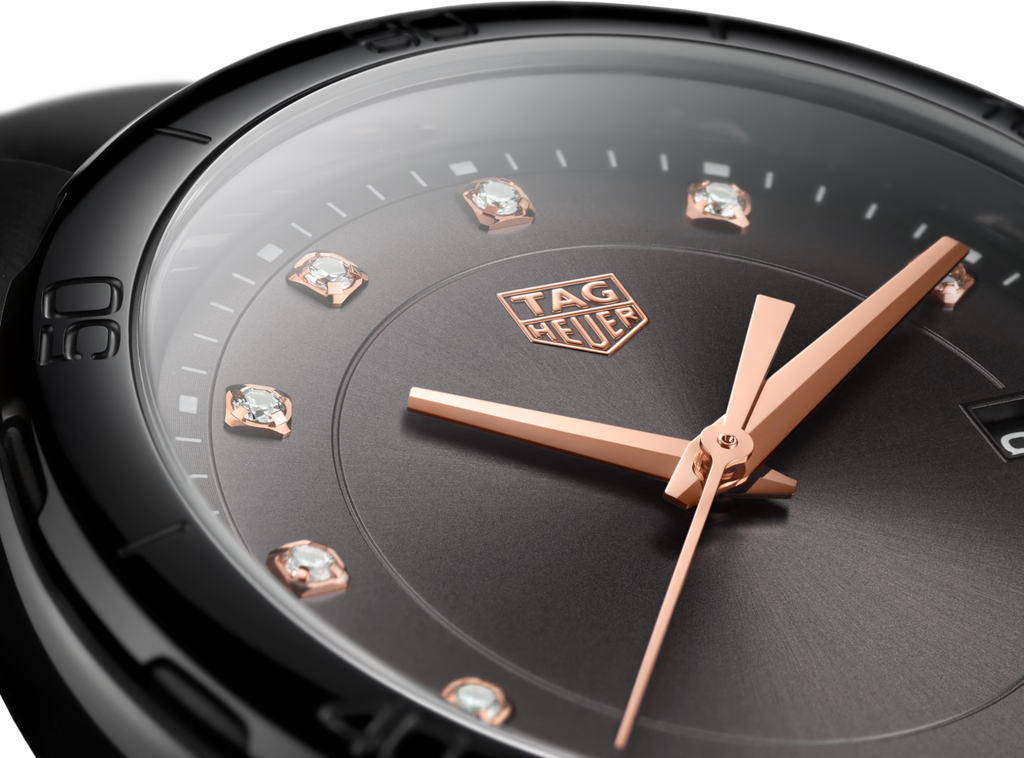 Quadrante nero soleil TAG Heuer con lancette rosa oro e indici con diamanti