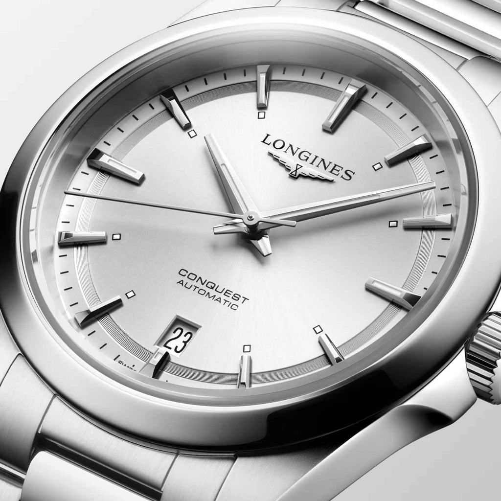 Orologio Longines Conquest automatico con quadrante bianco, indici e lancette argentate