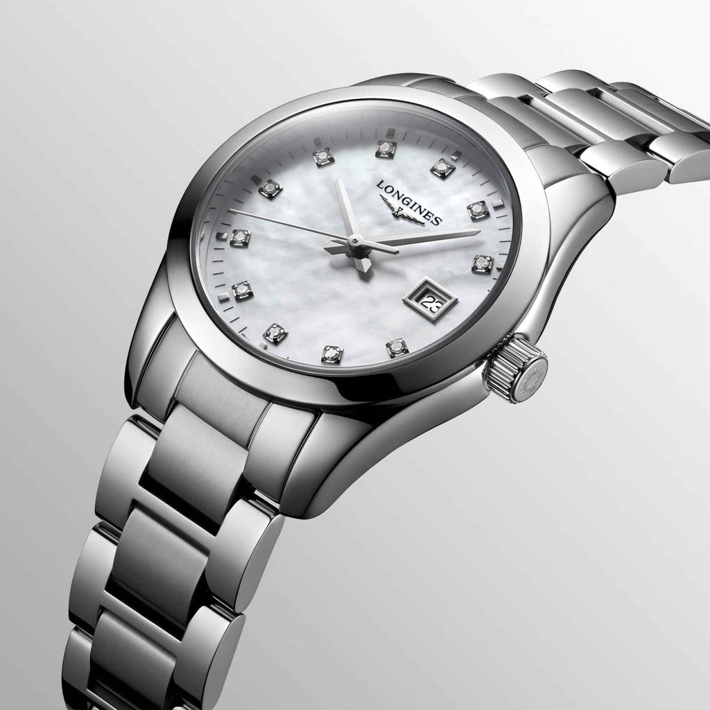 Orologio Longines Conquest Classic 29mm, cassa acciaio, datario 23 su quadrante madreperla