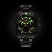 Orologio Breitling Avenger nero con quadranti verdi luminescenti, cronografo in acciaio