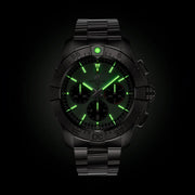 Orologio Breitling con cassa nera e quadrante verde luminoso, cronografo