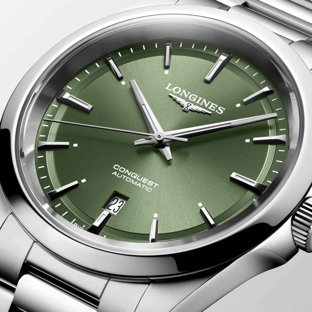 Orologio Longines Conquest: quadrante verde, indici e lancette, data sul quadrante