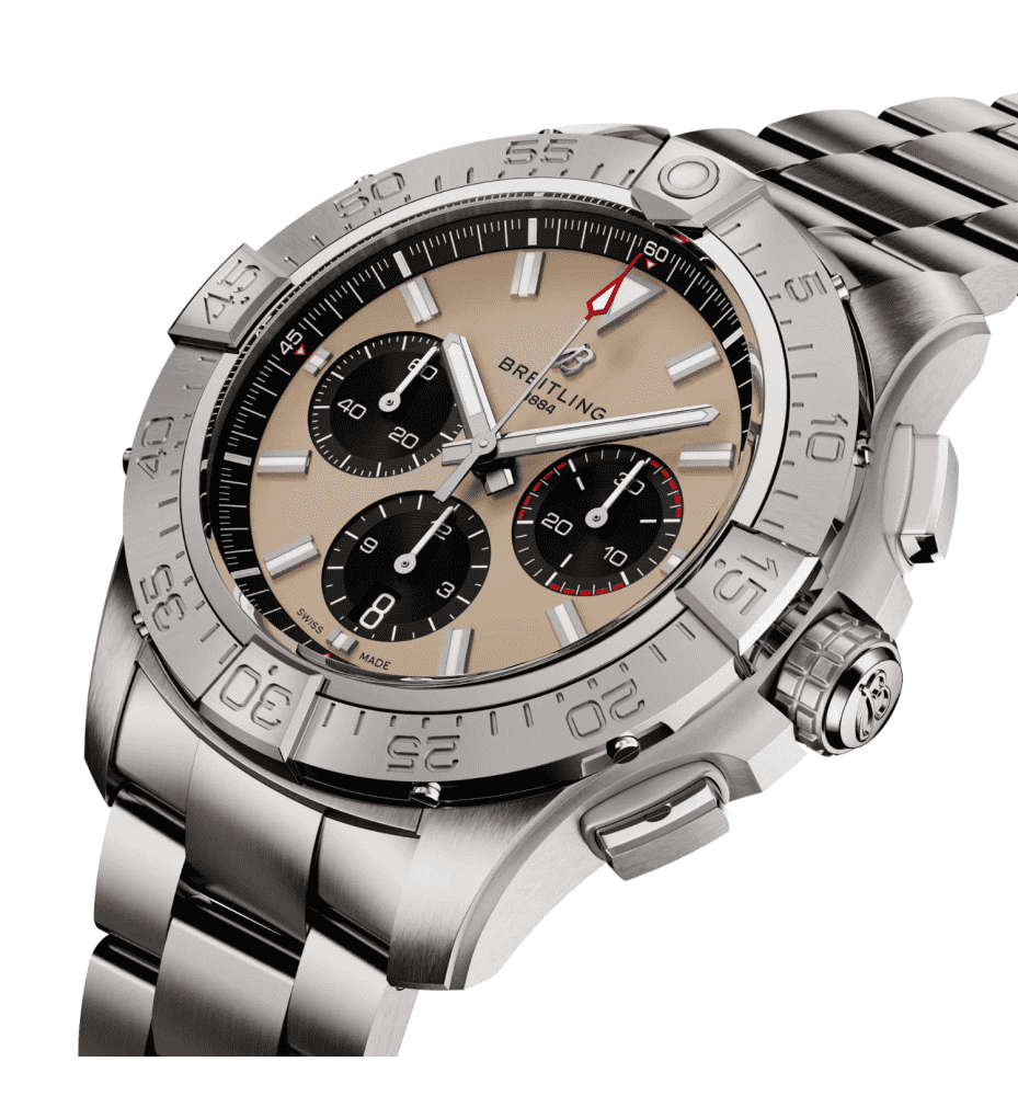 Orologio Breitling con quadrante beige, lunetta tachimetrica nera e bracciale acciaio
