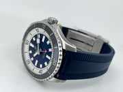 Orologio Breitling subacqueo con cassa in acciaio e quadrante blu, cinturino blu