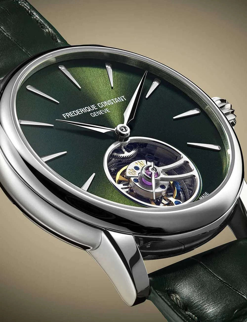 Orologio automatico da uomo con quadrante verde e finestra sul tourbillon