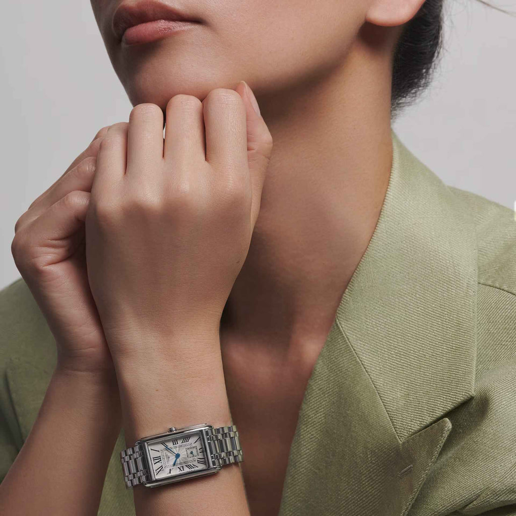 Orologio da donna rettangolare in acciaio, quadrante argento, bracciale a maglie