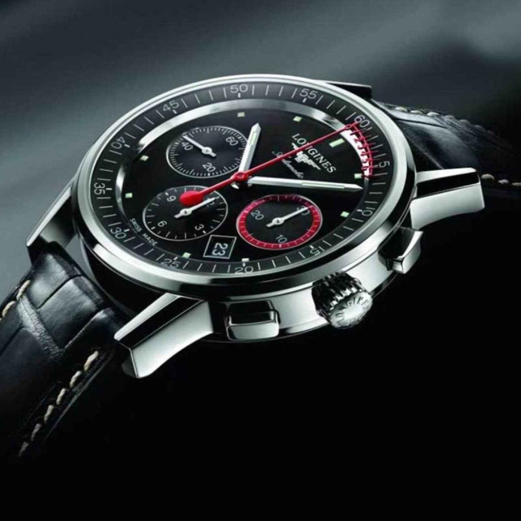 Orologio cronografo Longines con quadrante nero, tre contatori, cassa in acciaio e cinturino
