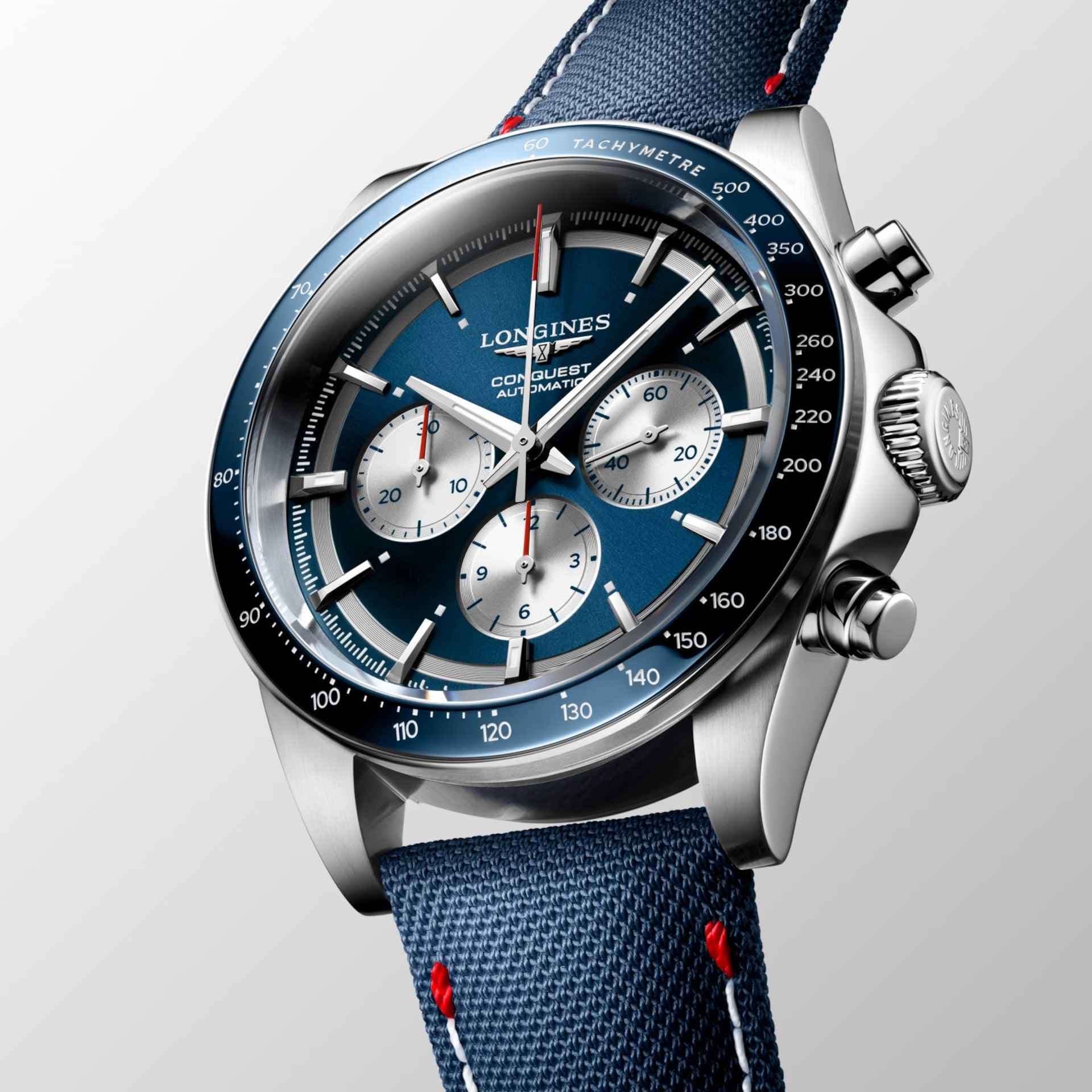 Orologio Longines Conquest Automatic 42mm con cassa acciaio e cinturino blu