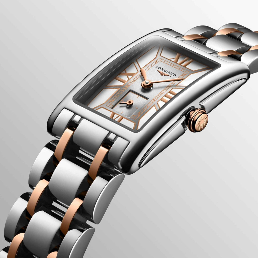 Orologio Longines rettangolare con quadrante bianco, indici dorati e corona laterale
