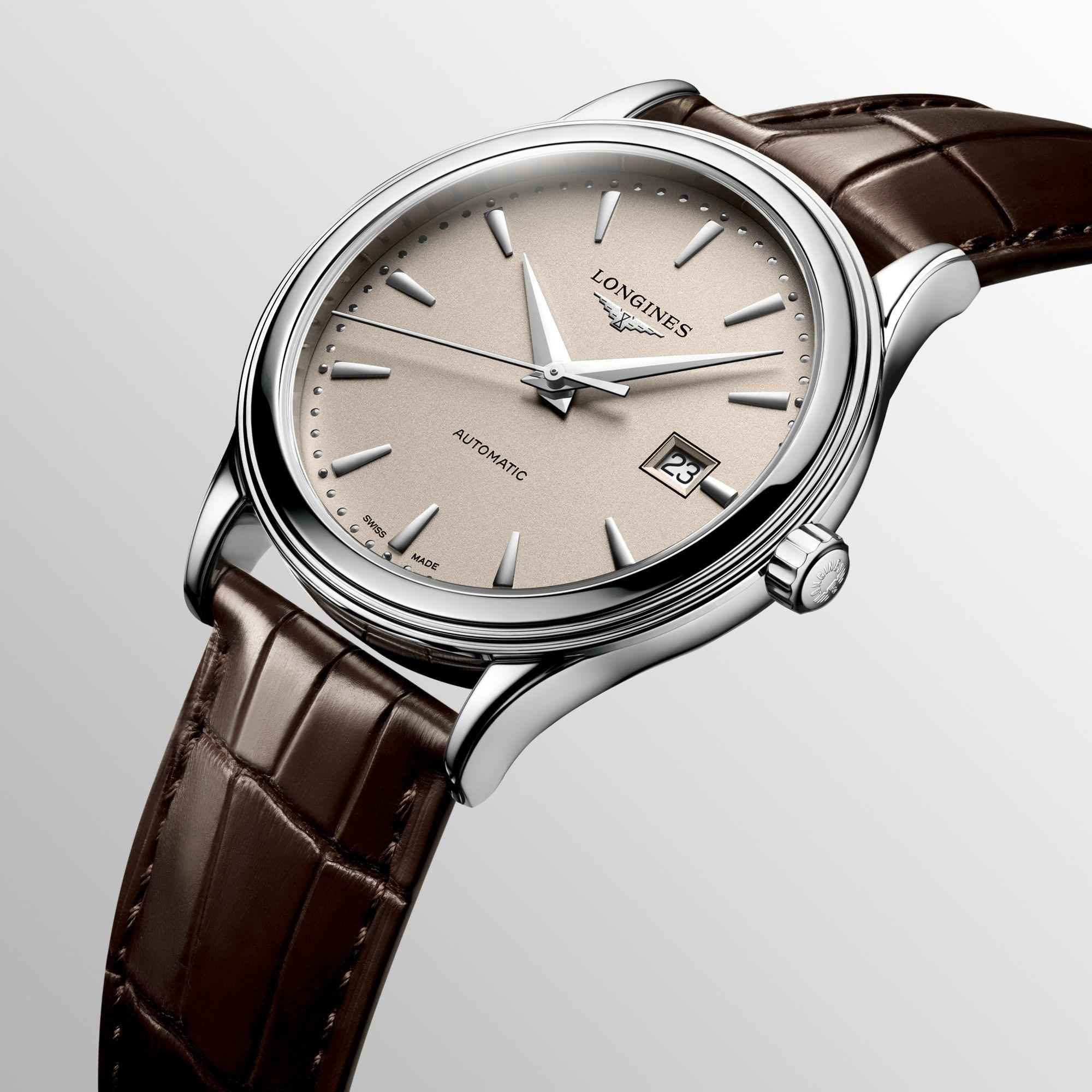Orologio Longines con quadrante beige, cassa in acciaio e cinturino marrone