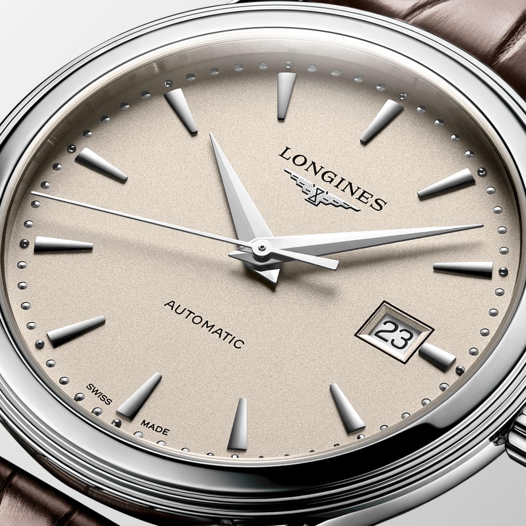Orologio Longines con quadrante beige automatico e finestra data 23